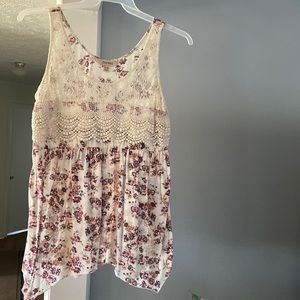Women’s decorative tank top